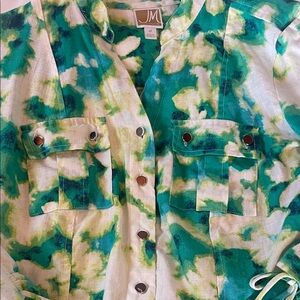 JM Collection Green and White Patterned Blouse 💯 Linen